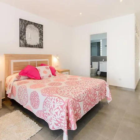 Casa Mercedes 펜션 야이자